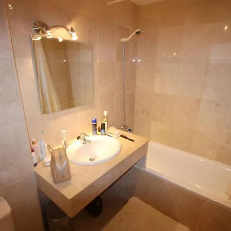 Luxury, Spacious 2 Bed Estepona